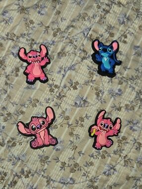 Set of 4 Cute Stitch Character PVC Charms - Pink & Blue For Crocs